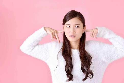 相手が聞き取りやすい声の大きさ、速さに気をつける